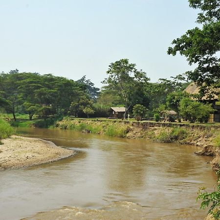 Bullbush River Camp Kihihi Buitenkant foto