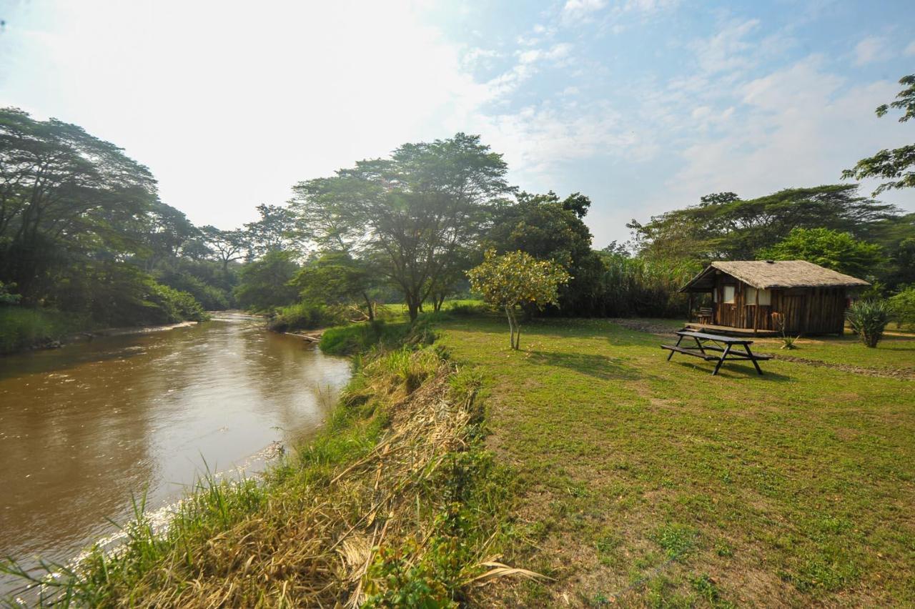 Bullbush River Camp Kihihi Buitenkant foto