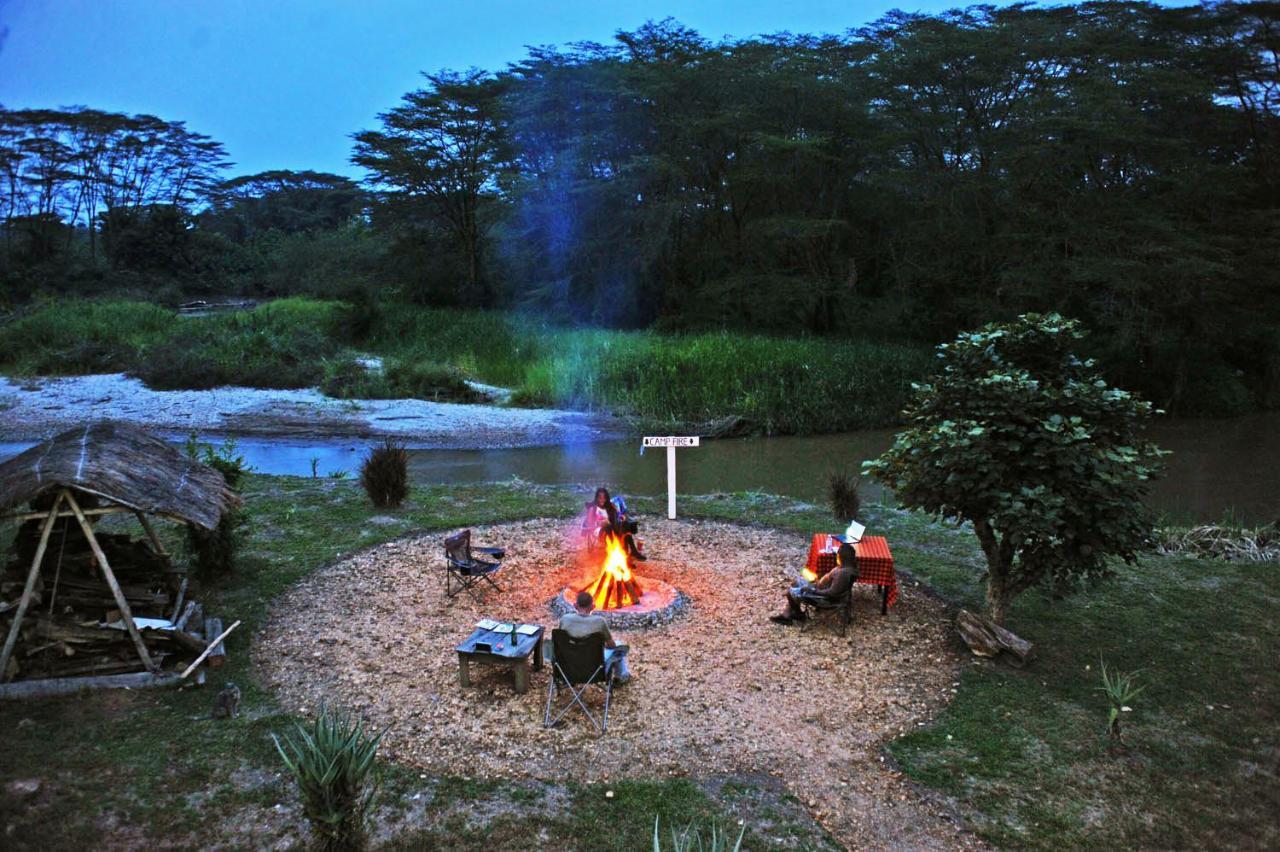 Bullbush River Camp Kihihi Buitenkant foto