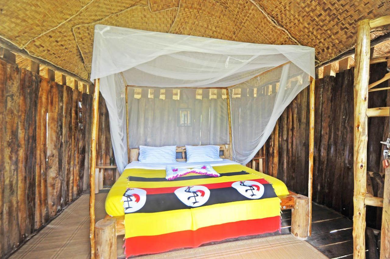 Bullbush River Camp Kihihi Buitenkant foto